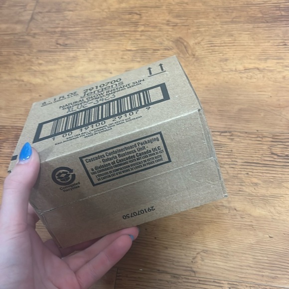 (772) x6 BOTTLES OF JERGENS NATURAL GLOW INSTANT SUN DROPS - Picture 8 of 10